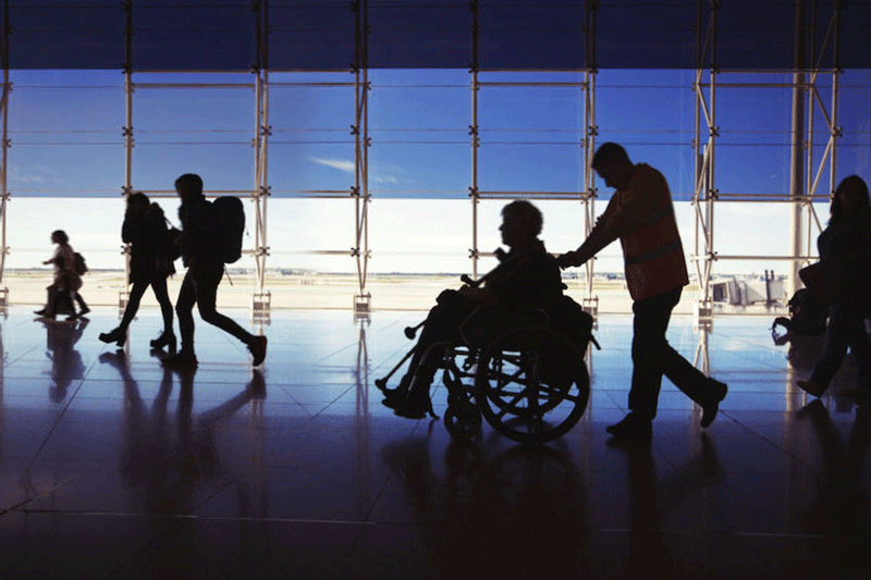 نکاتی که افراد ناتوان باید برای حرکت راحت‌تر در فرودگاه رعایت کنند؟