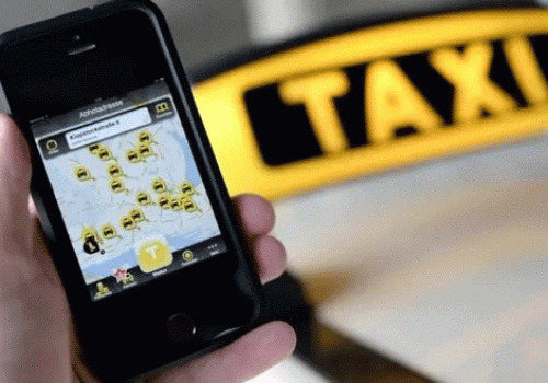 How-to-use-social-media-to-promote-your-online-taxi